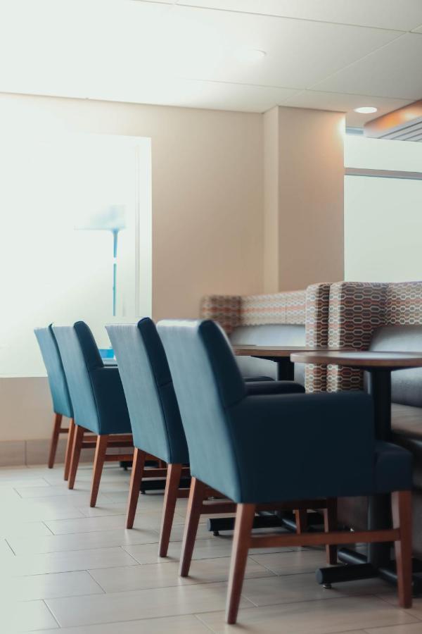 Holiday Inn Express - Allentown North By Ihg Экстерьер фото