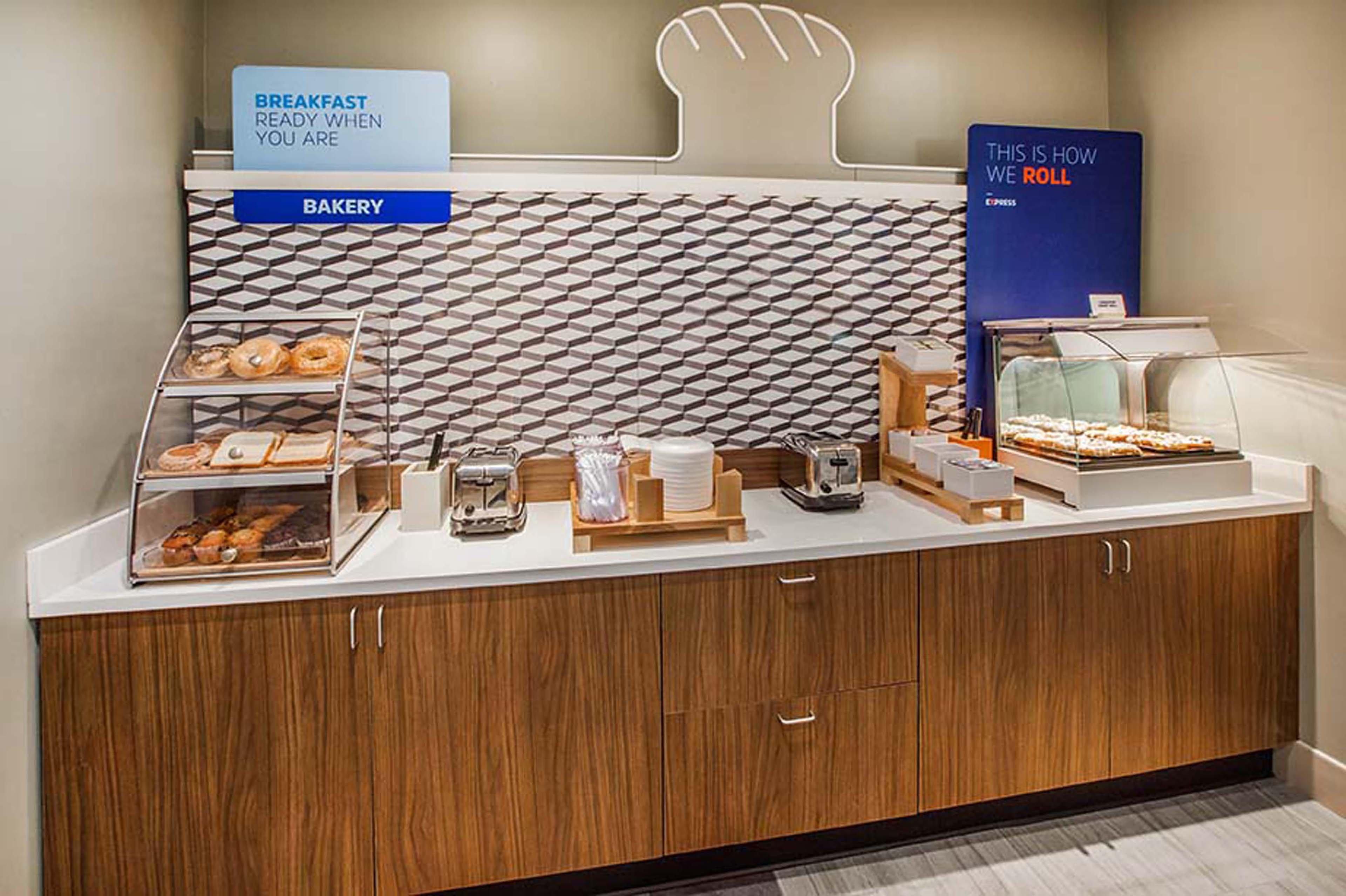 Holiday Inn Express - Allentown North By Ihg Экстерьер фото