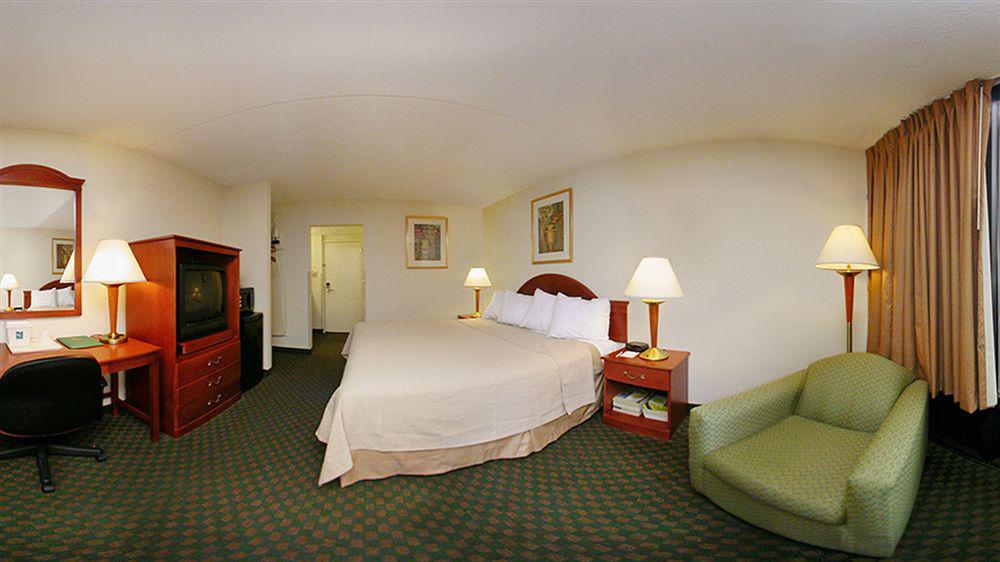 Holiday Inn Express - Allentown North By Ihg Экстерьер фото